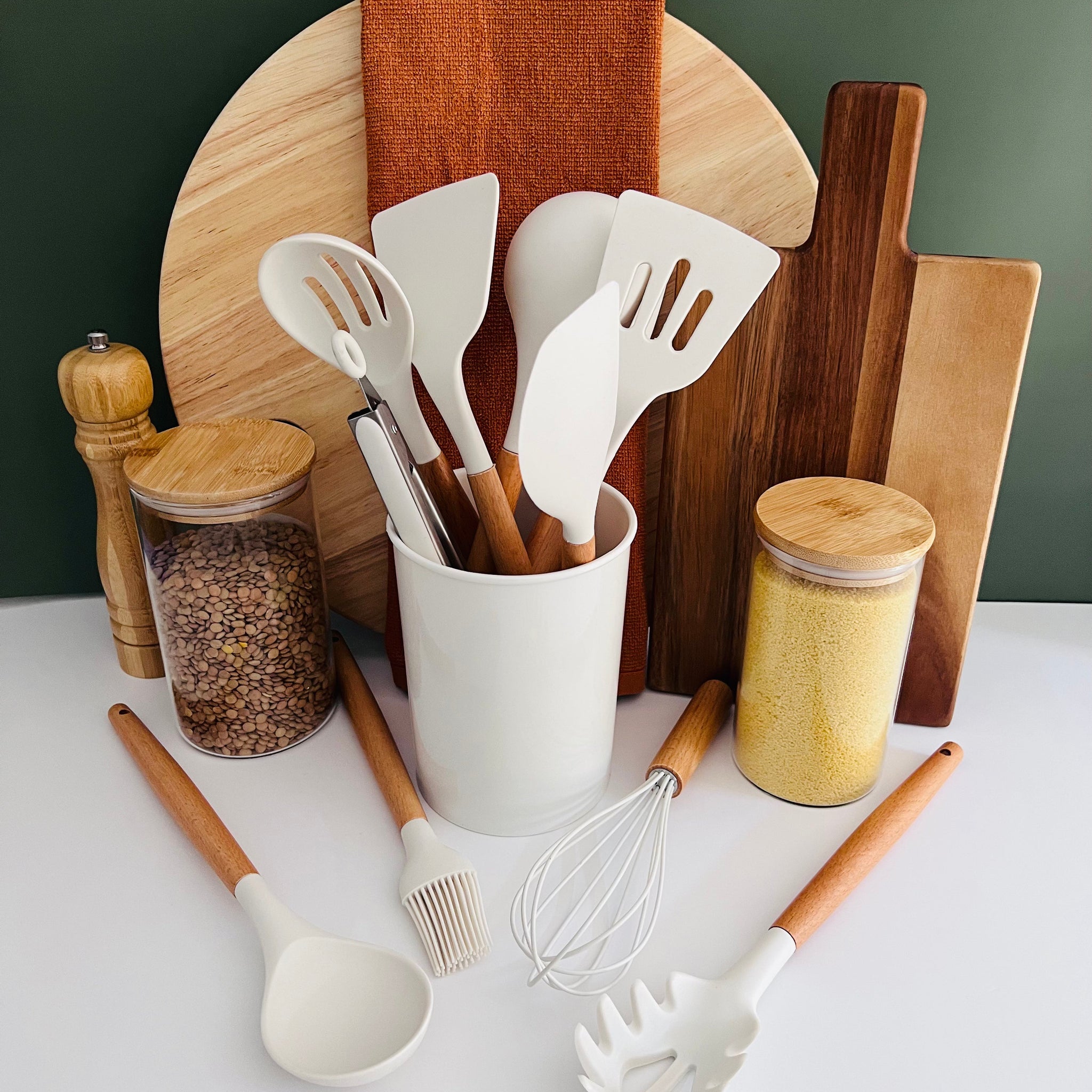 Silicone Utensil Set 12pc set with drainage bucket 
